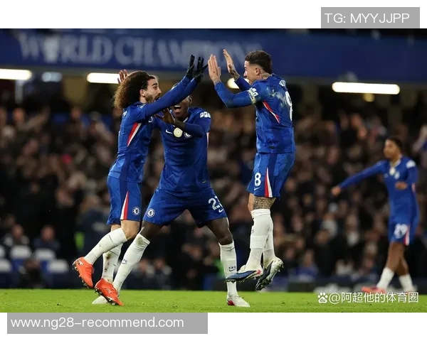 中超赛场惊现冷门切尔西大胜阿森纳引发全场热议与欢呼